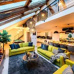 Ac Luxury Loft Friends & Family Edition