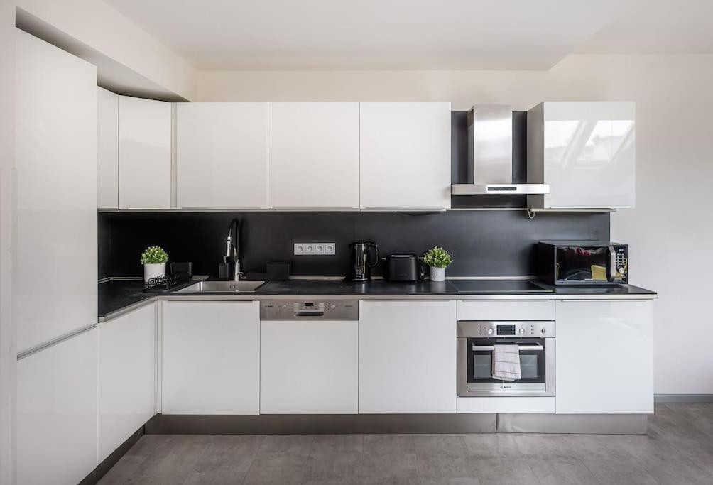 Ac Luxury Loft Friends & Family Edition