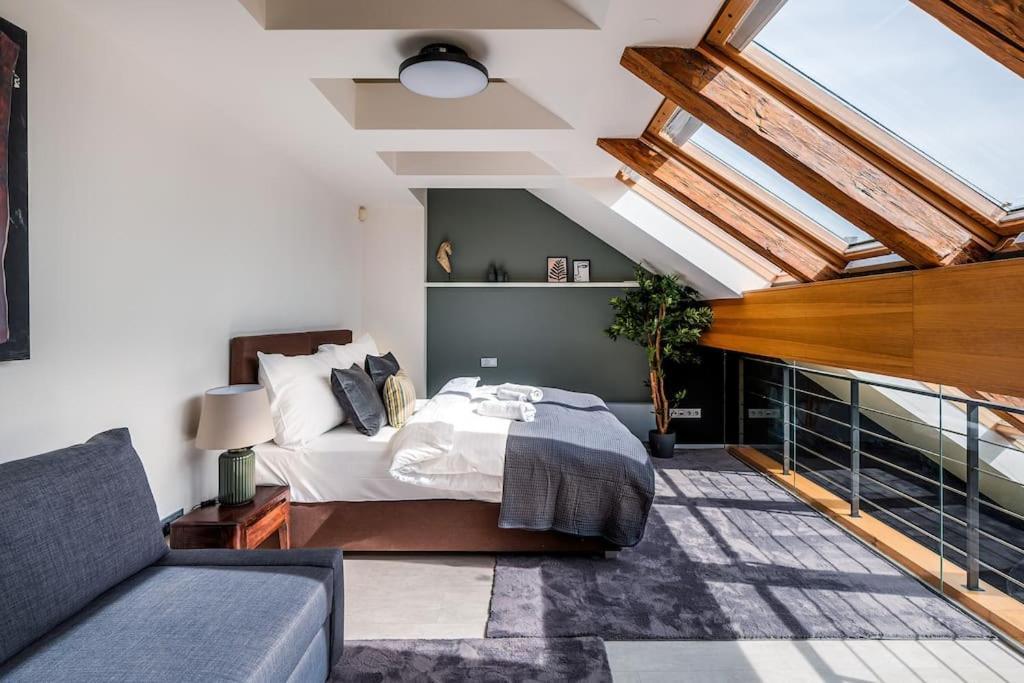Apartment Ac Luxury Loft Friends & Family Edition *